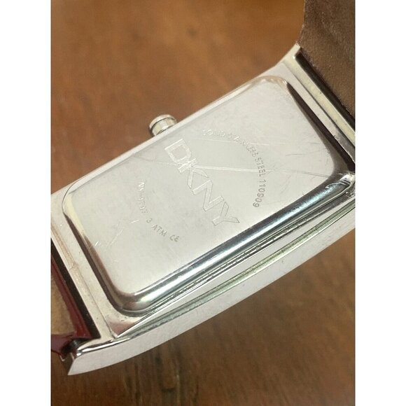 DKNY Women's Watch NY4747 Quartz Red Dial Tank 21x43mm Leather Strap - Picture 6 of 13